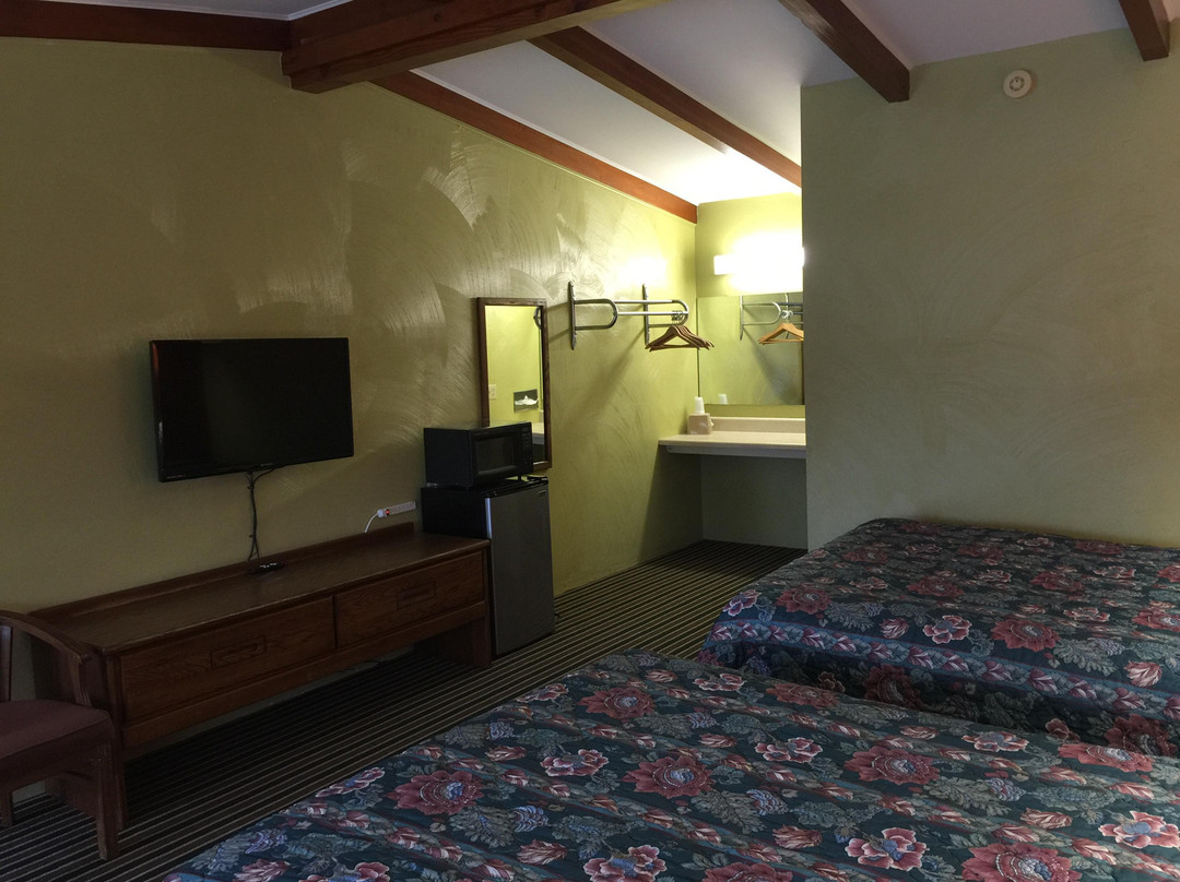 Family Budget Inn Harrison主图