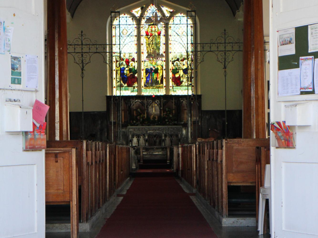 Christ Church Parish Church-奥伊斯廷斯必去景点