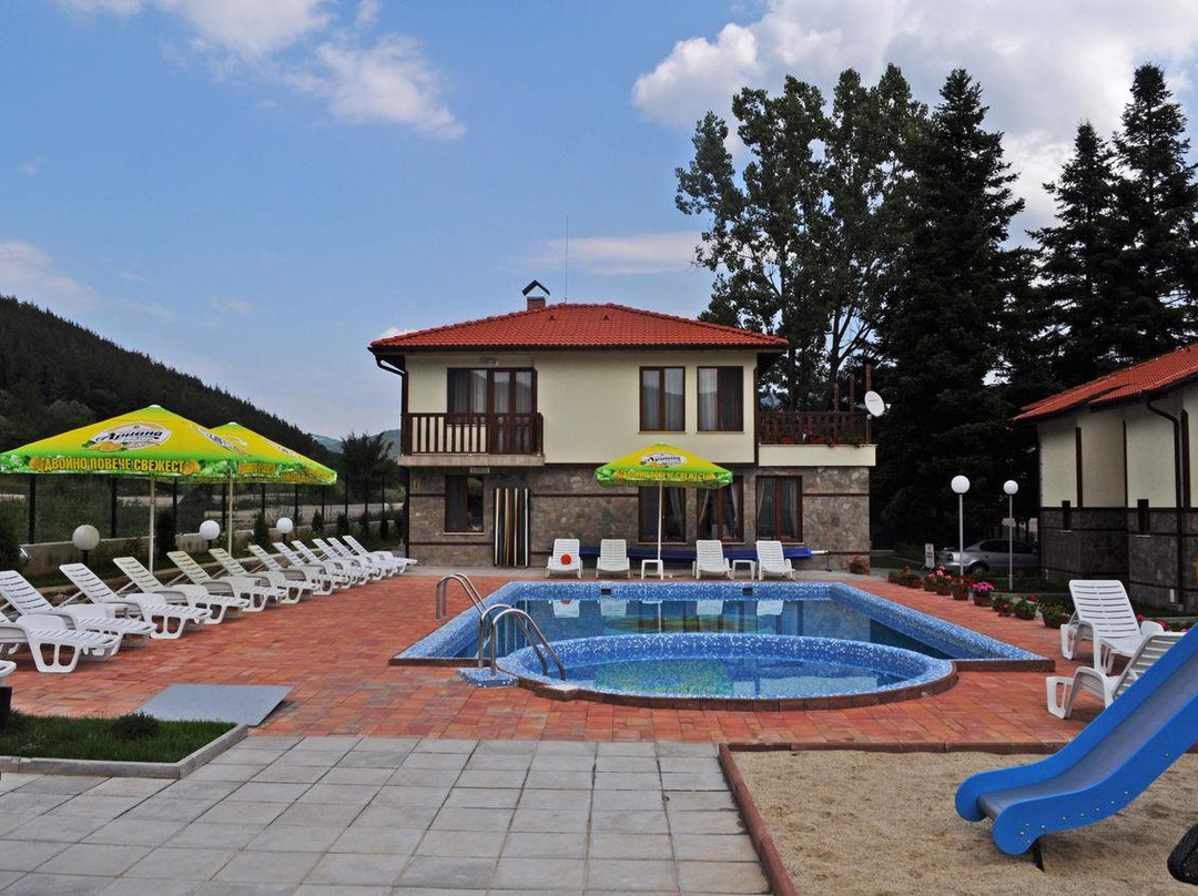 Guest Houses AELEA