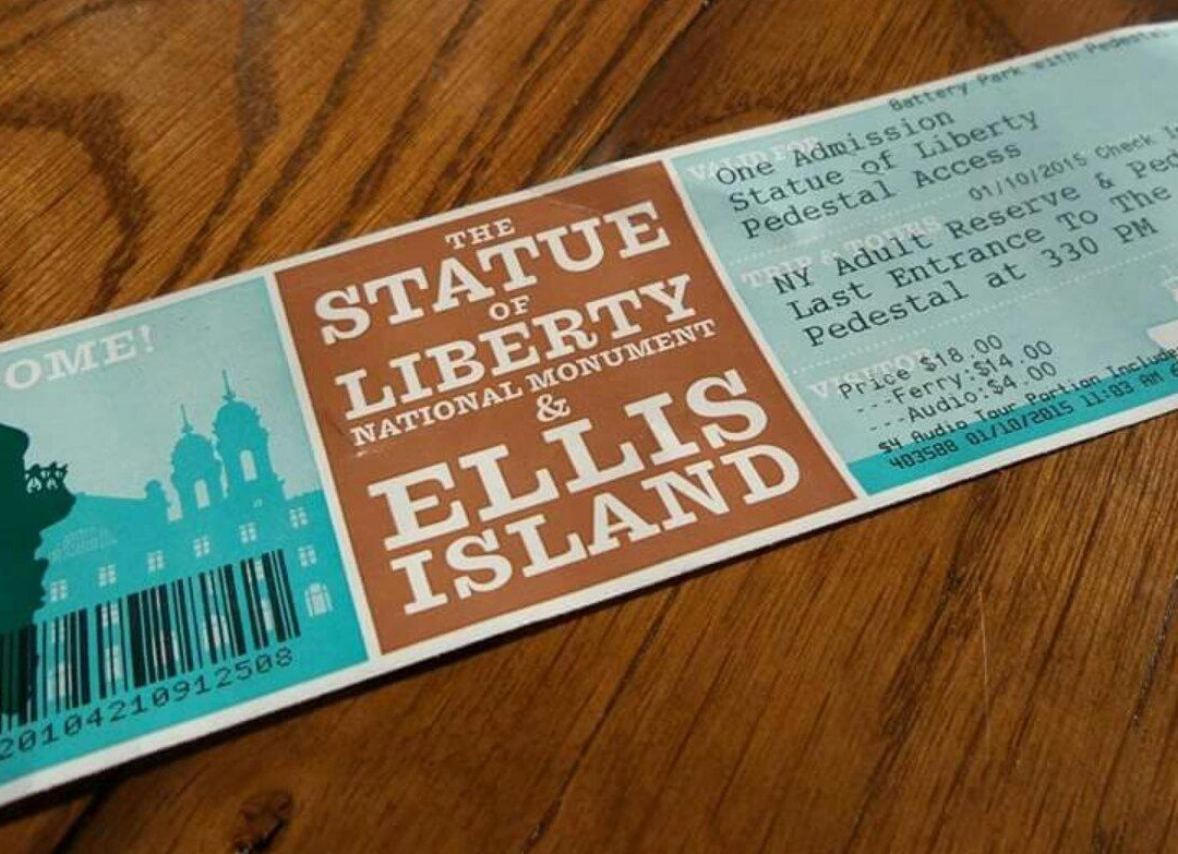 Statue of Liberty Replica-伯明翰必去景点