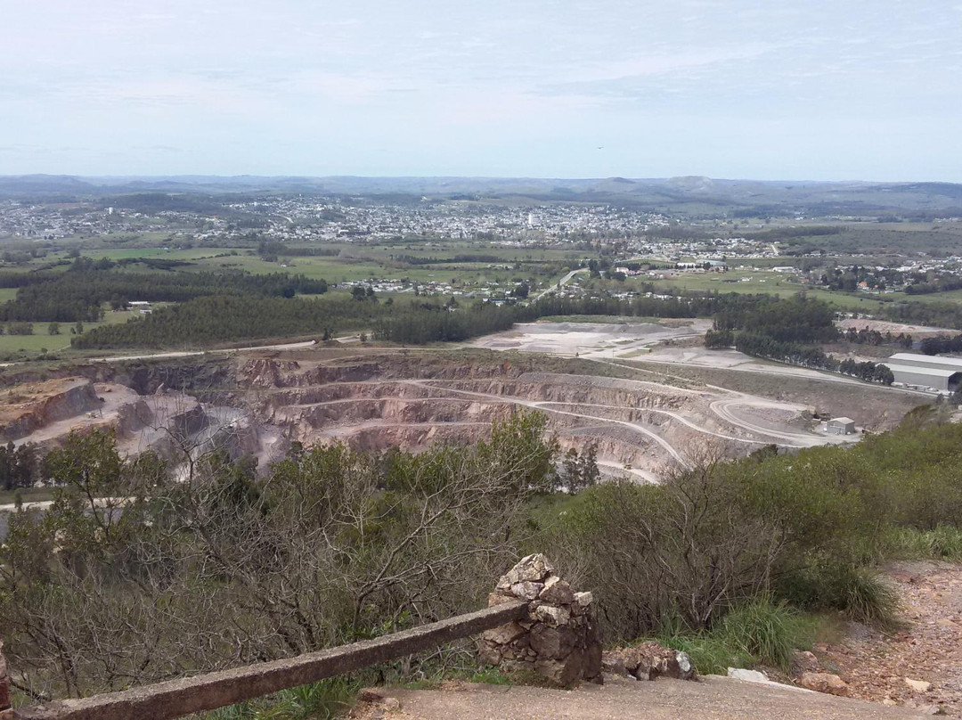 Cerro del Verdun-Minas必去景点