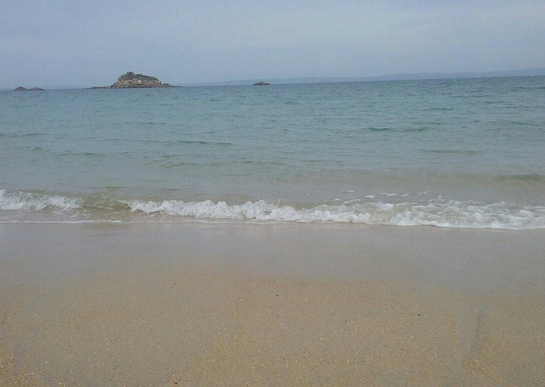 Plage des Sables Blancs景点图片