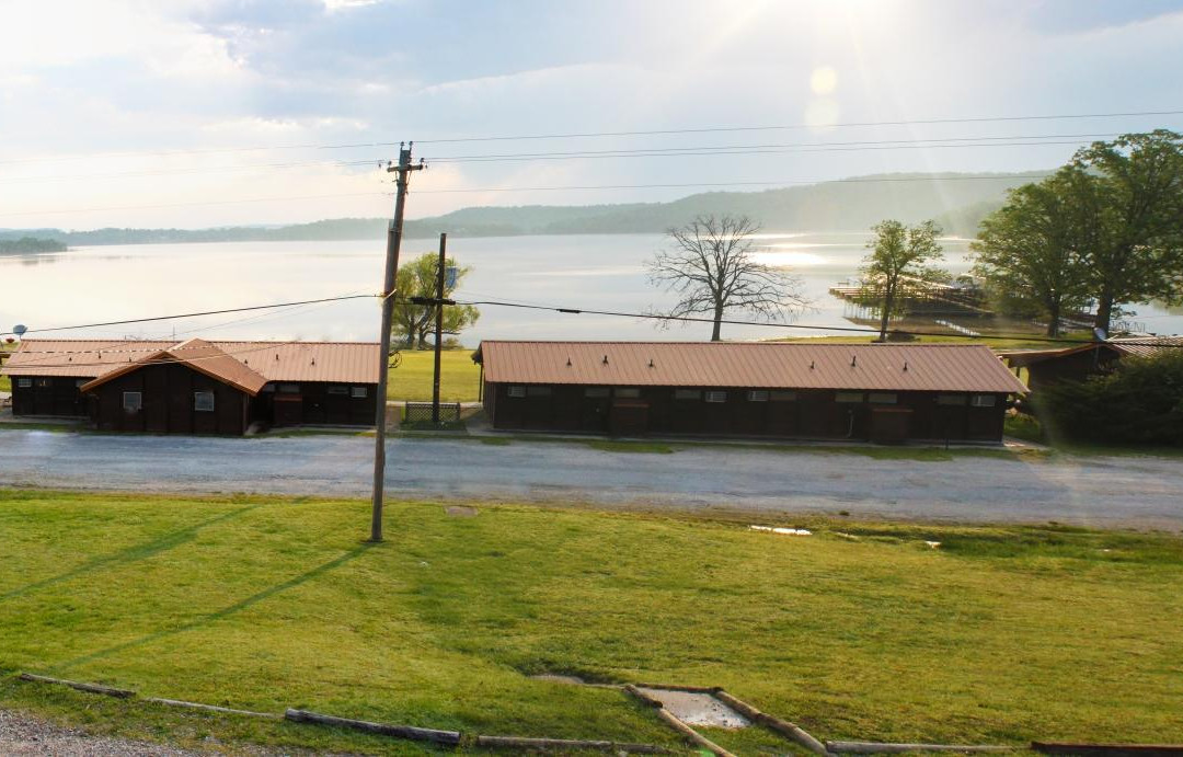 Coppermine Lodge