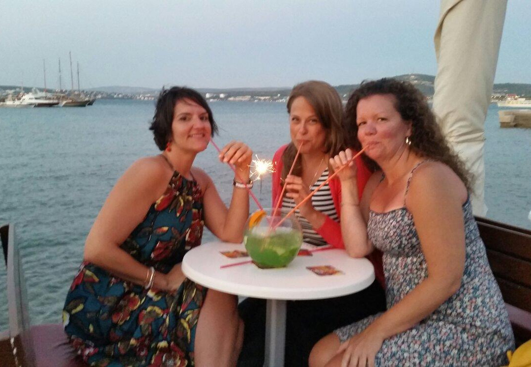 Tius Bar-切什梅必去景点