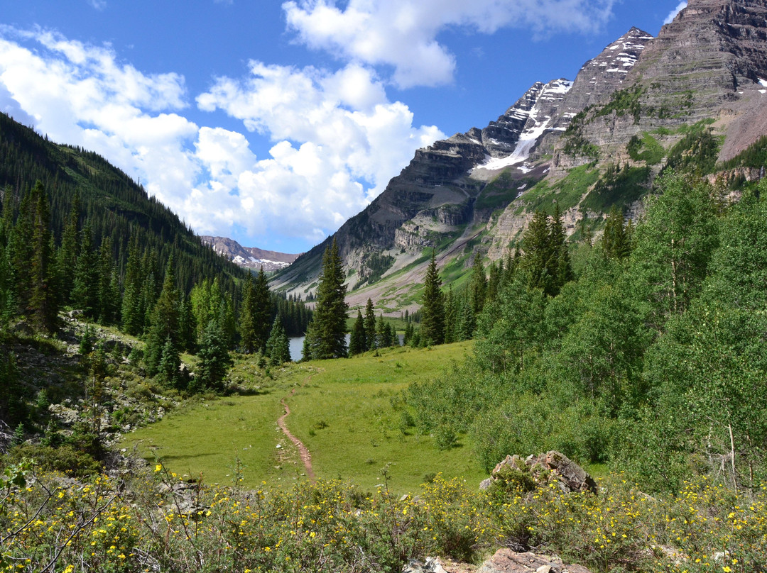 栗色湖风景小径-阿斯蓬必去景点