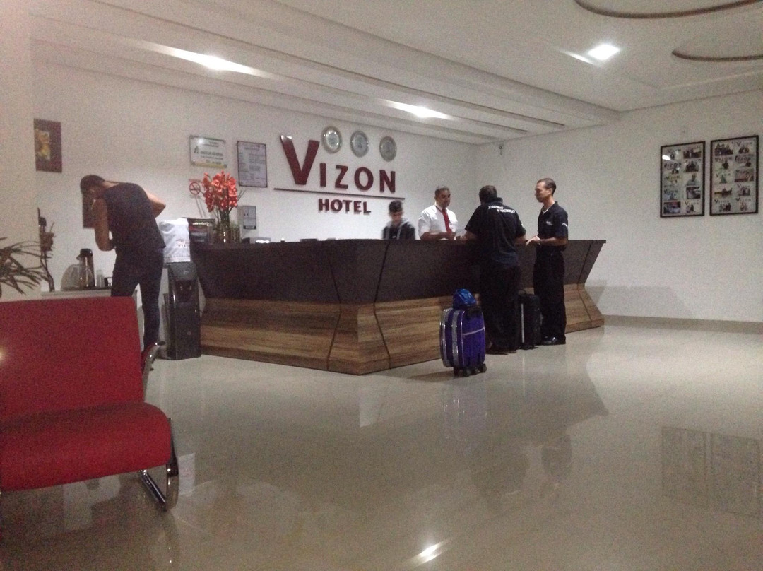 Hotel e Locadora Vizon