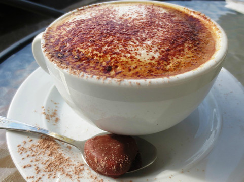 Omokoroa Beach餐馆和美食-La Petite Cafe