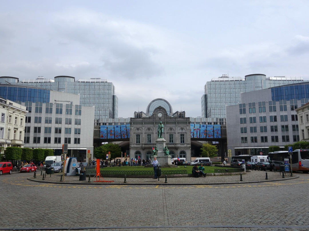 Place du Luxembourg-伊克塞尔必去景点