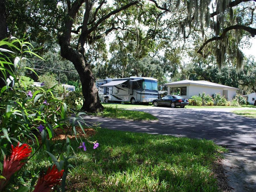 West Bay Oaks Mobile Home & RV Park