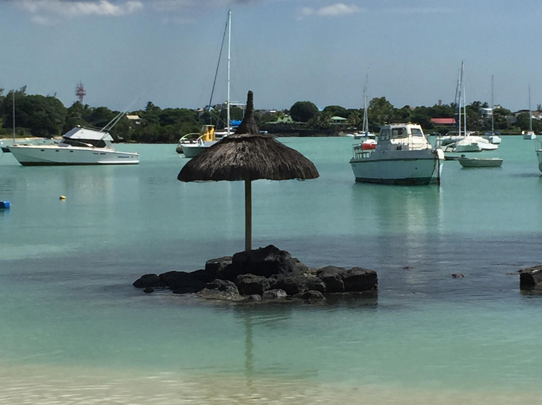 La Cuvette Public Beach景点图片