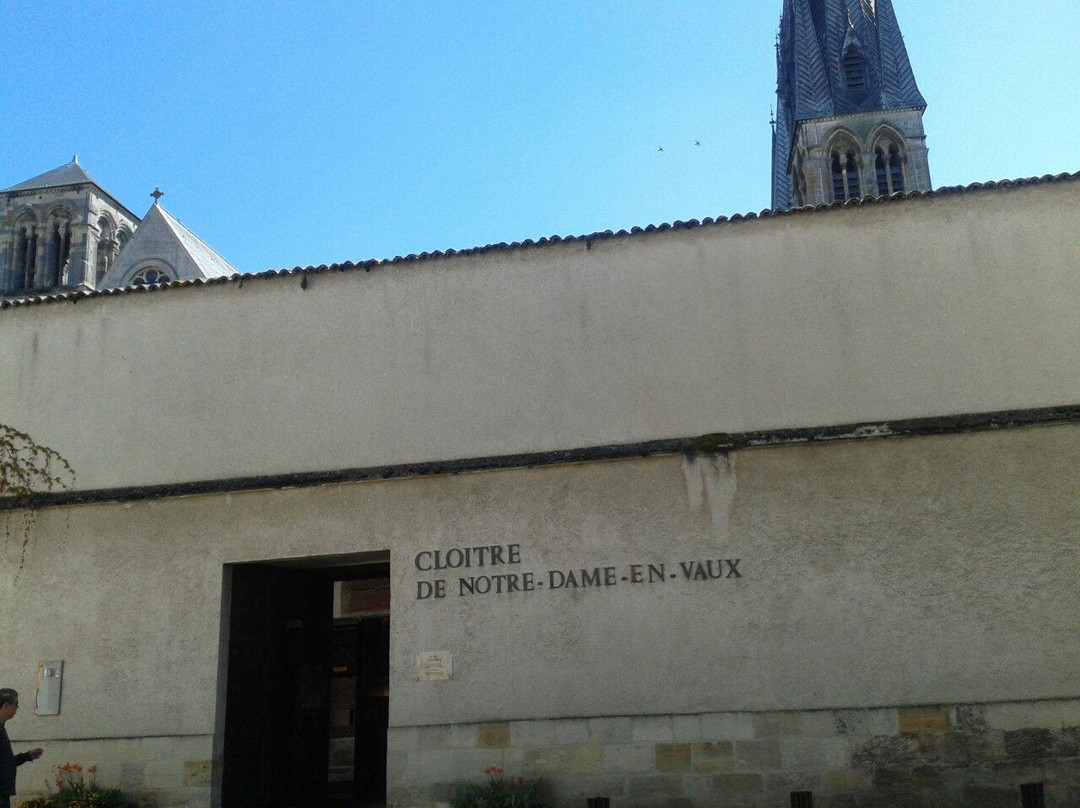 Musée du Cloître de Notre Dame-en-Vaux景点图片