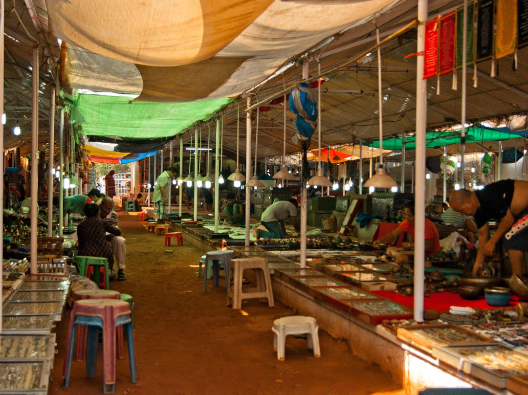 Tibetan Handicraft and souvenirs market景点图片