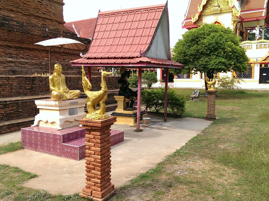 Chedi Yot Thong Temple-彭世洛必去景点