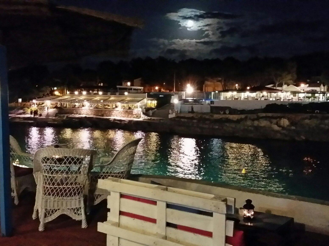 卡拉布兰卡旅游景点-Moonlight Cocktail Bar
