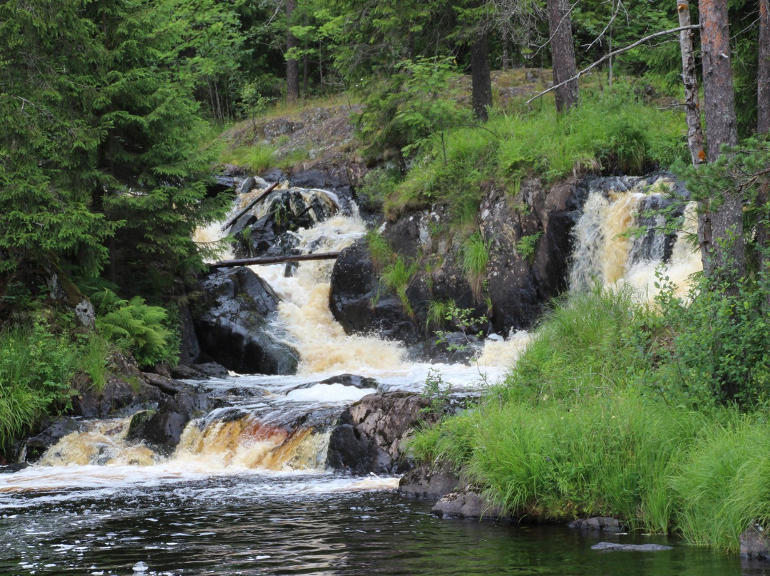 Ruskeala Waterfalls景点图片