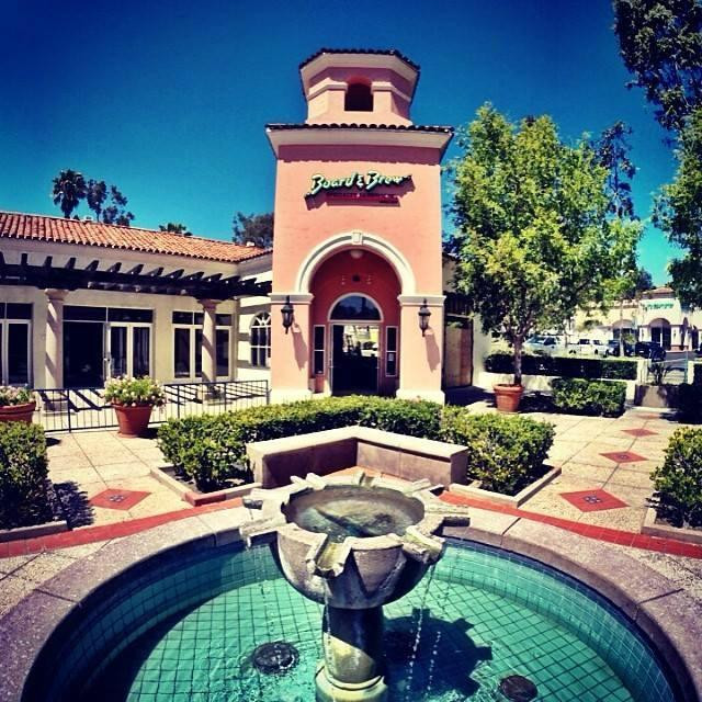 Coto de Caza餐馆和美食-Board & Brew