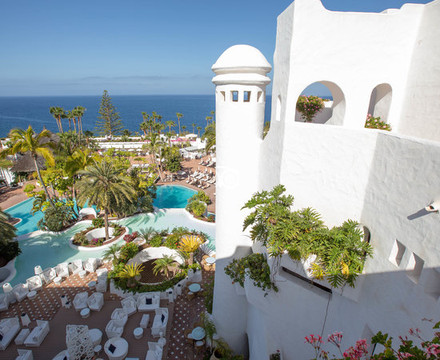 奥德杰海岸酒店住宿-热带花园酒店