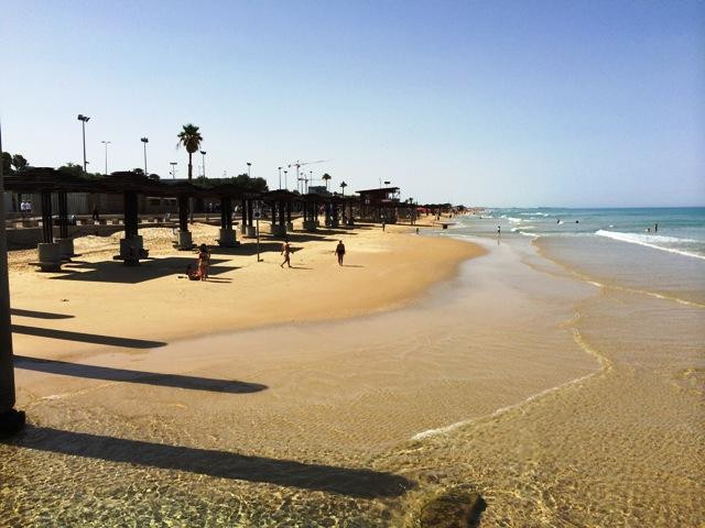 Dado Beach-Haifa必去景点