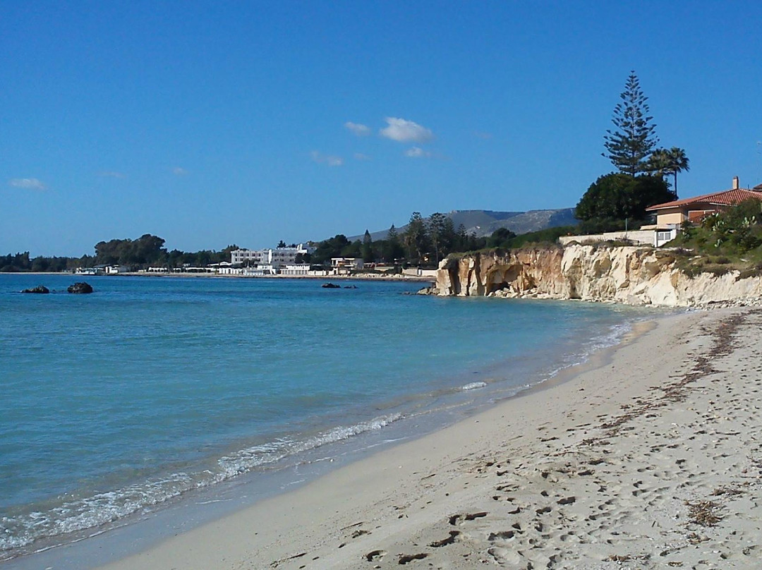 Spiaggia Fontane Bianche景点图片