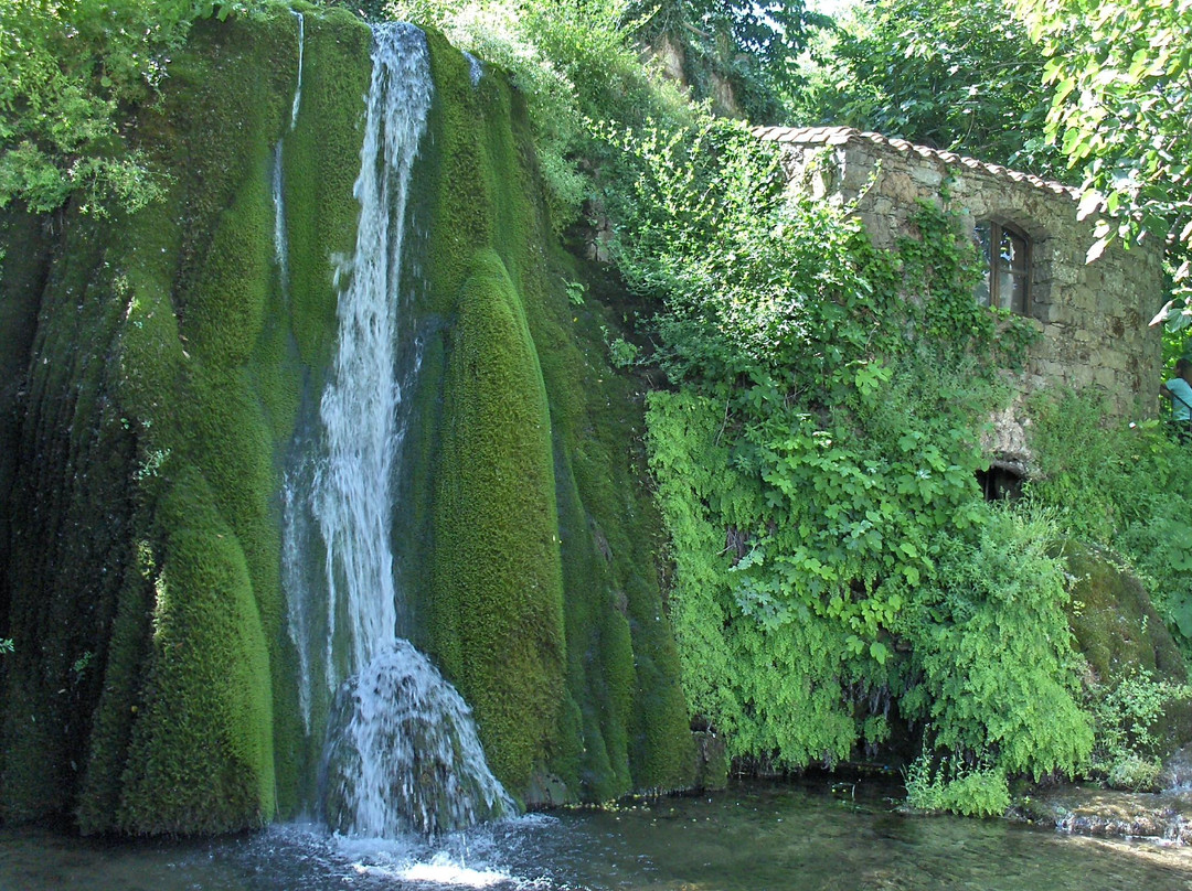 Villanova Tulo旅游景点-Cascata Sadali