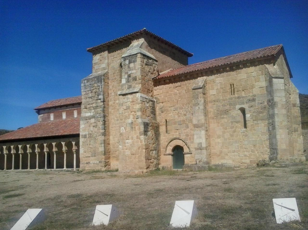 Monastery San Miguel de Escalada景点图片