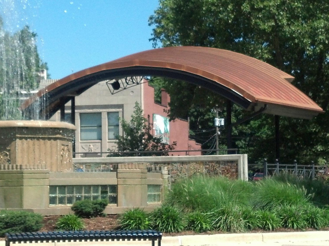 Plaza Square-Highland必去景点