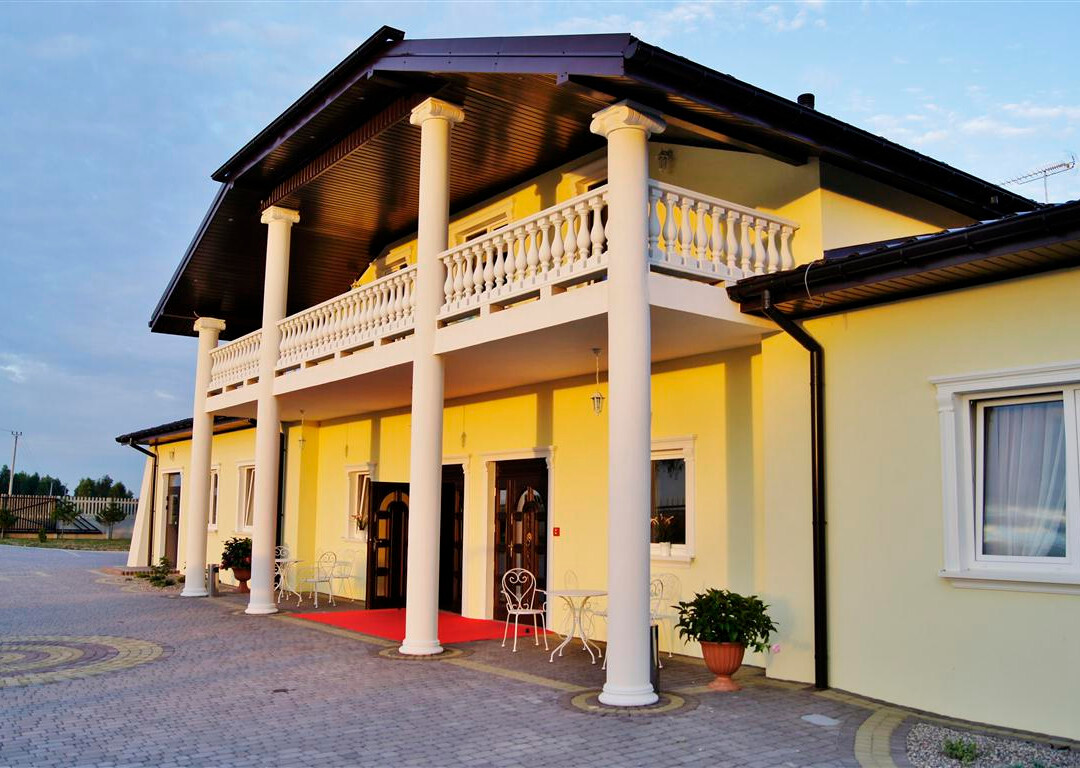 Czyzew酒店住宿-Dworek Nad Stawem