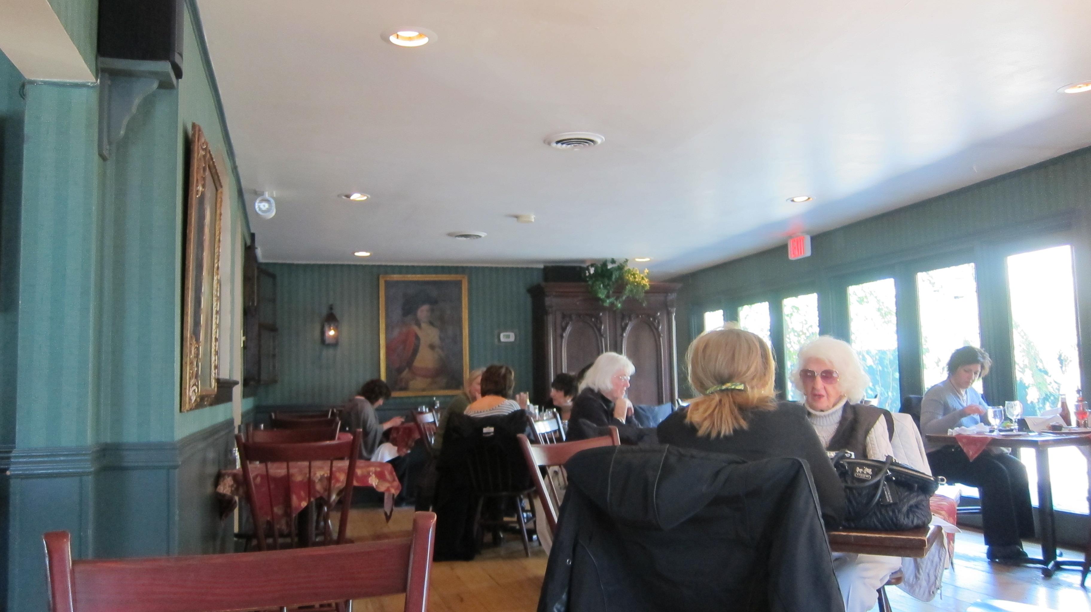 Inn of the Hawke-餐饮