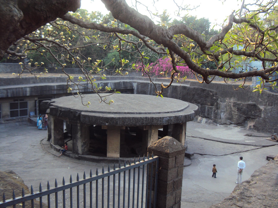 Pataleshwar Cave Temple景点图片
