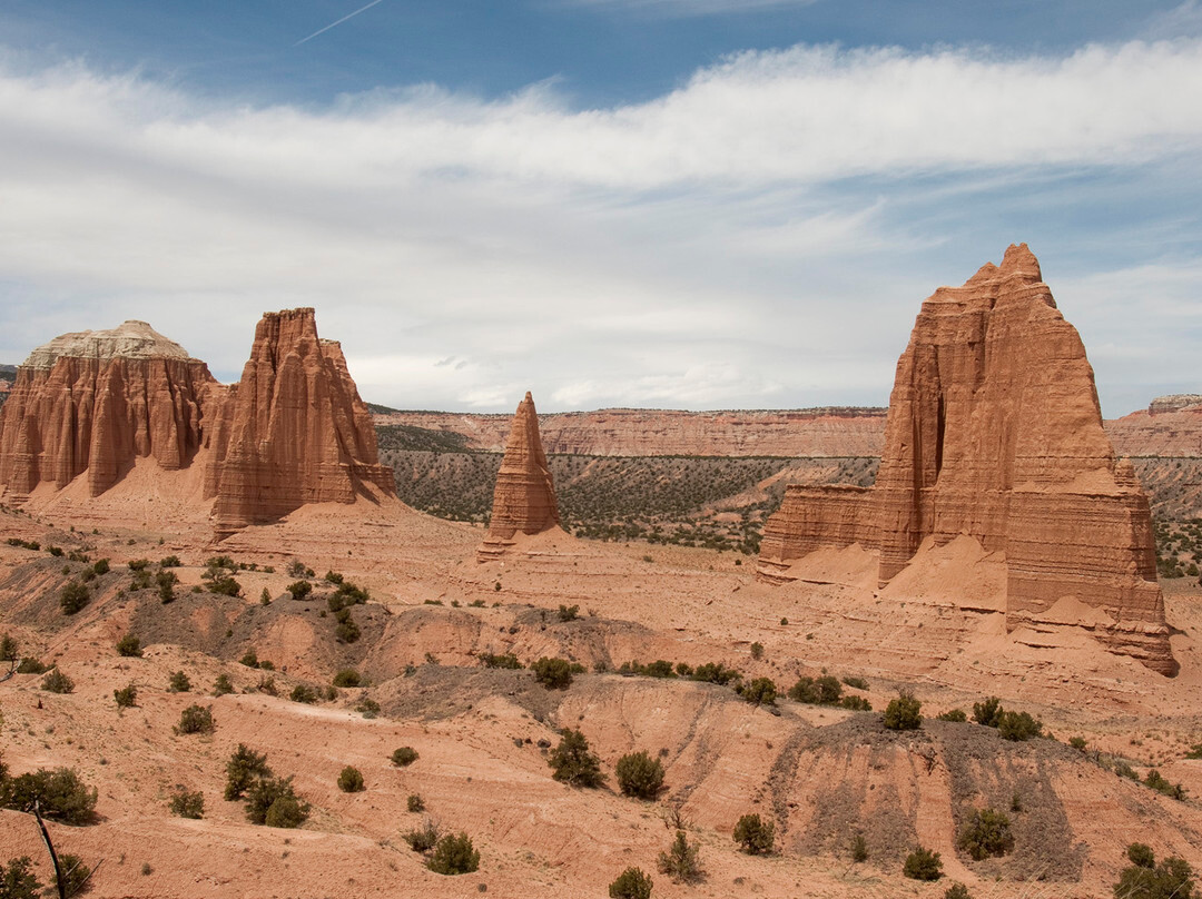 Cathedral Valley-圆顶礁国家公园必去景点
