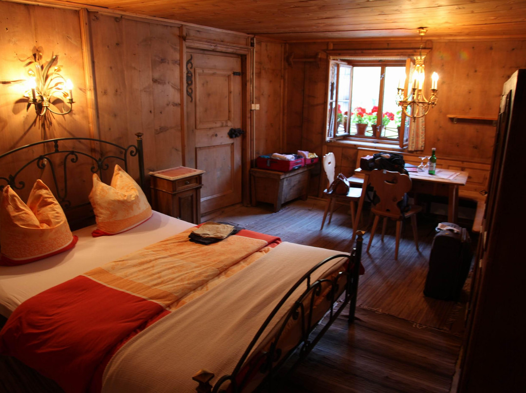 Chasa De Capol主图