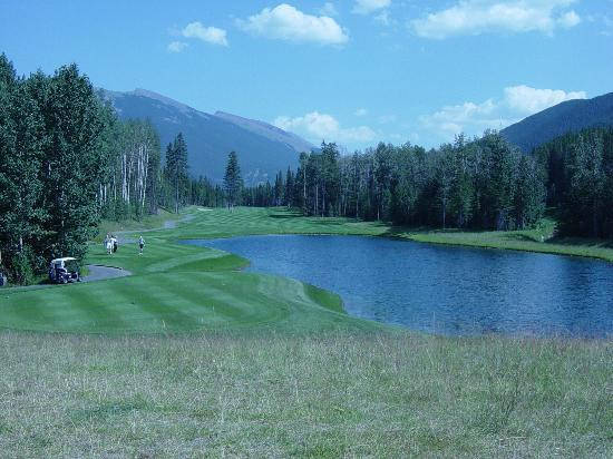 Stewart Creek Golf & Country Club-坎莫尔必去景点