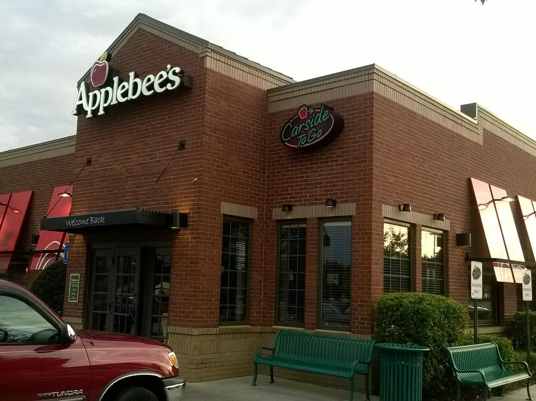 Applebee's Grill + Bar