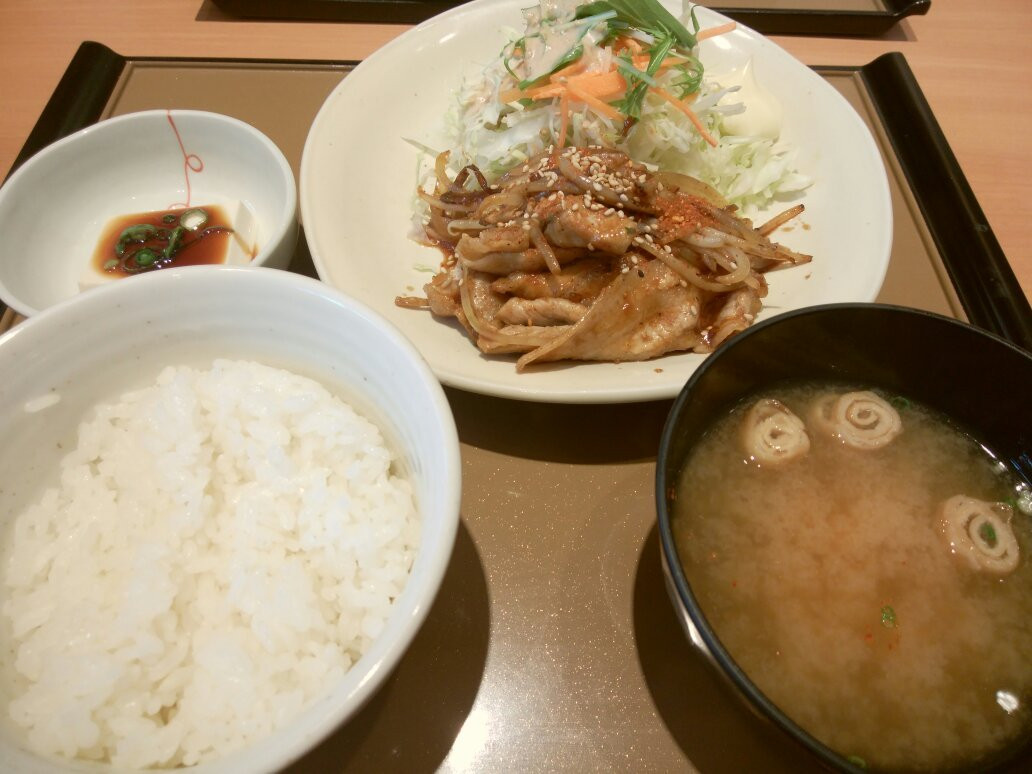 やよい軒 上尾東口店