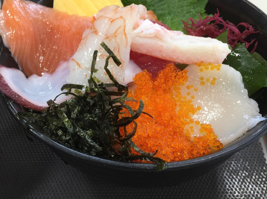 メフレ市場食堂