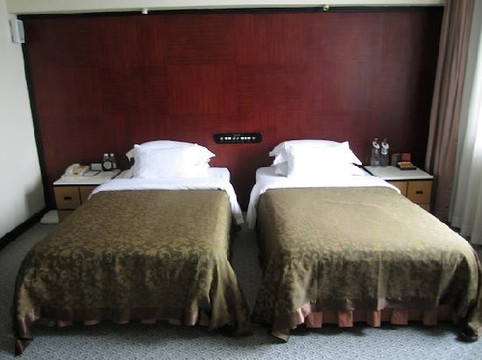 广州华厦大酒店（北京路步行街海珠广场地铁站店）主图