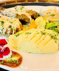 Mustang Thakali By State III餐厅图片