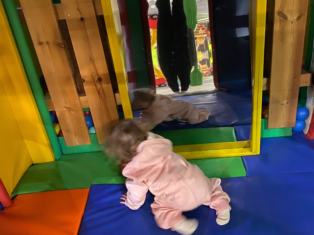 Tiny Tots Village Indoor Playzone景点图片