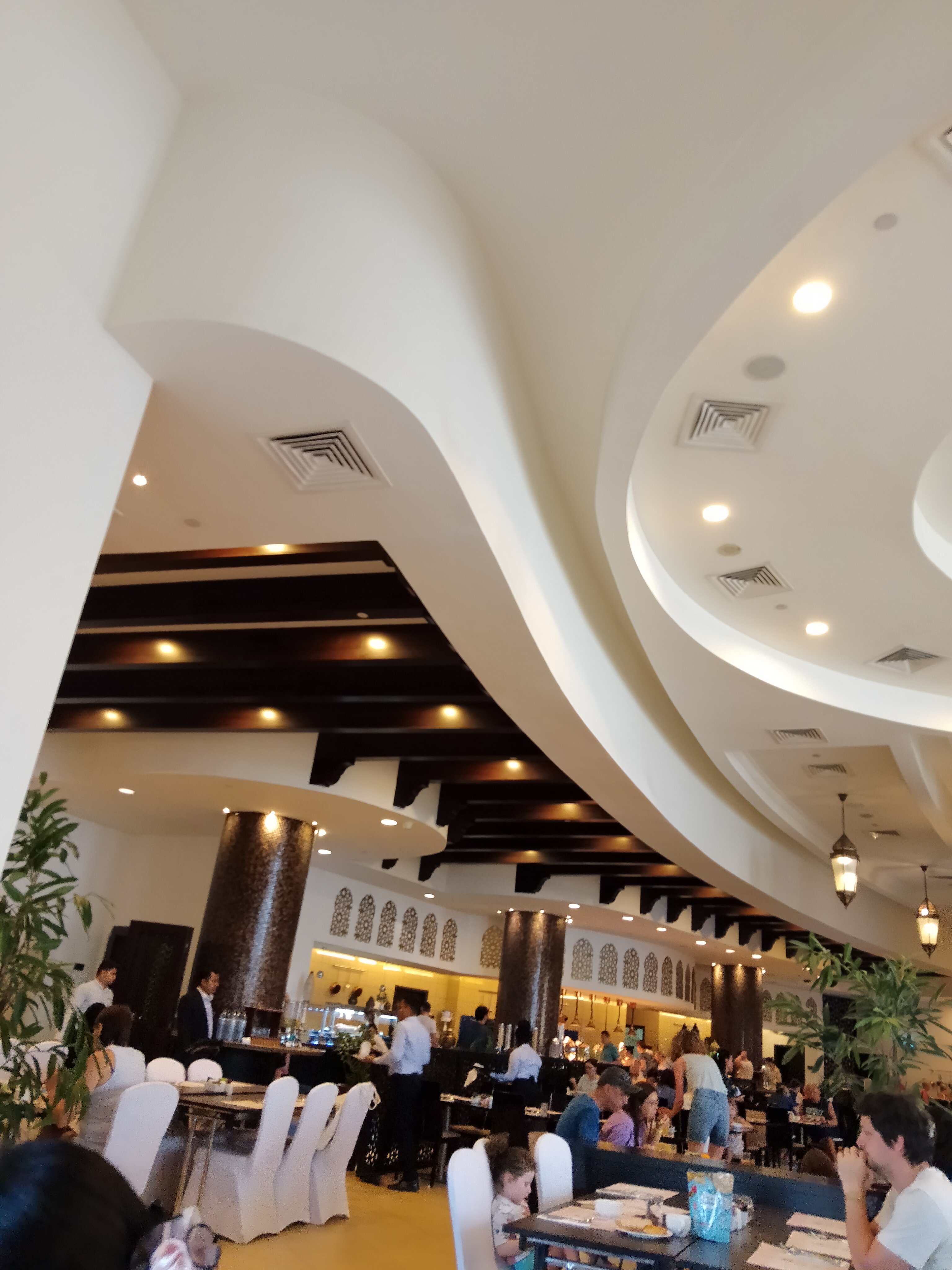 Bahi Ajman Palace Hotel-餐饮