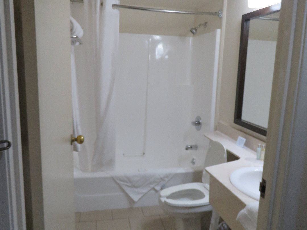 Travelodge Suites Saint John主图