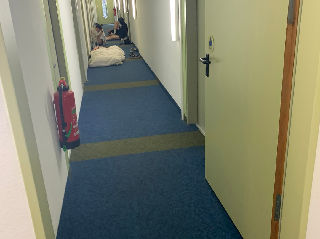 宜必思快捷科隆勒沃库森城市酒店主图