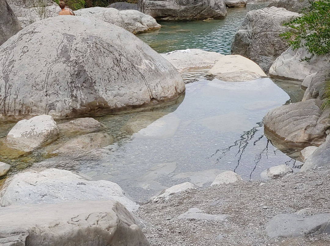Laghetti di Rocchetta-Rocchetta Nervina必去景点