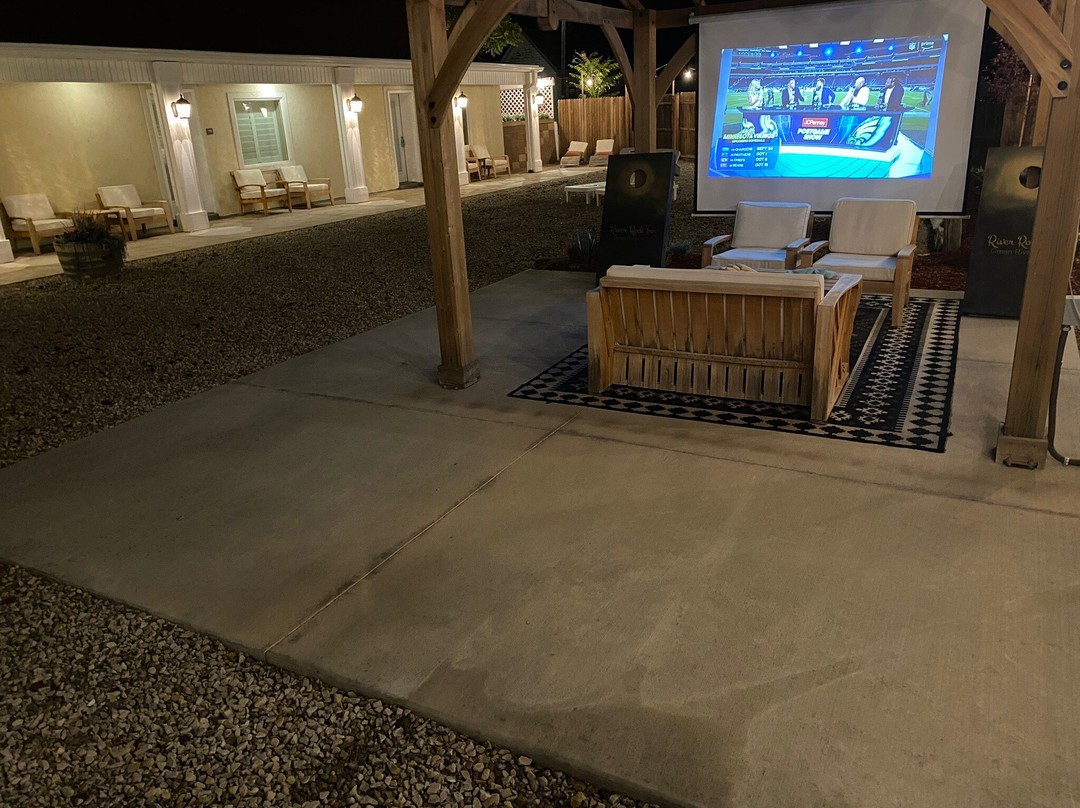 River Rock Inn B&B主图