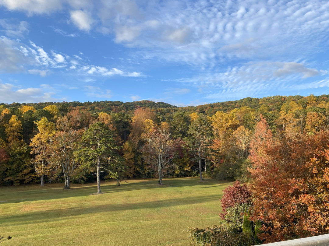 格伦艾拉斯普林斯旅馆主图