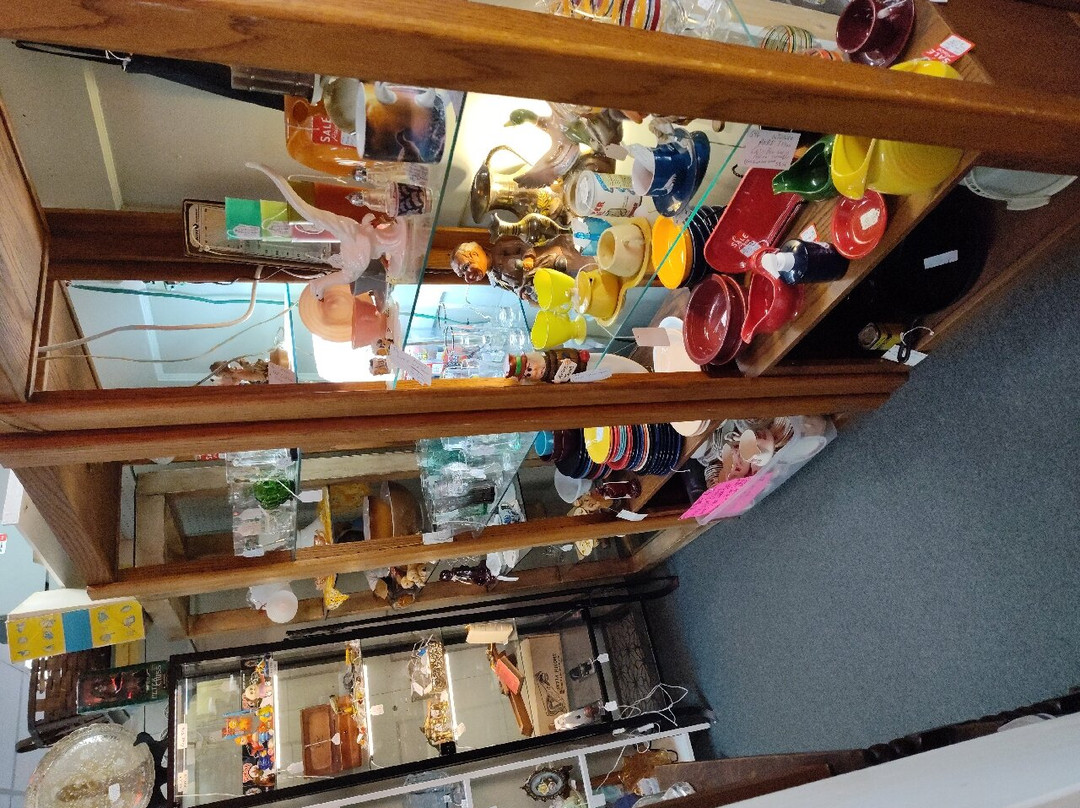 Heirlooms Antique Mall-奥罗拉必去景点