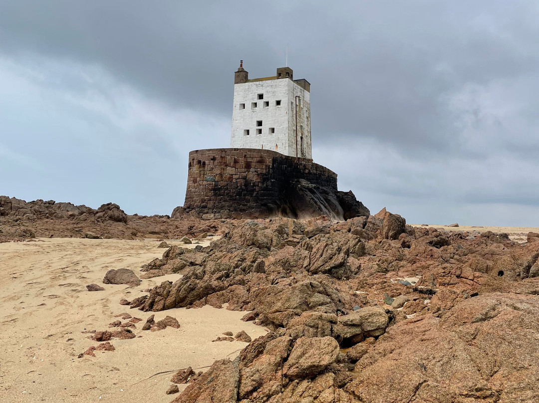 Jersey Walk Adventures-St. Helier必去景点