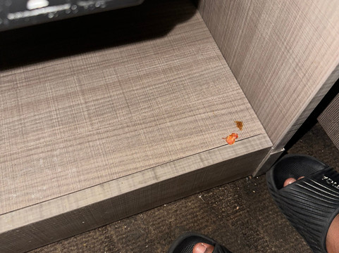 格林斯伯勒机场红屋顶酒店主图