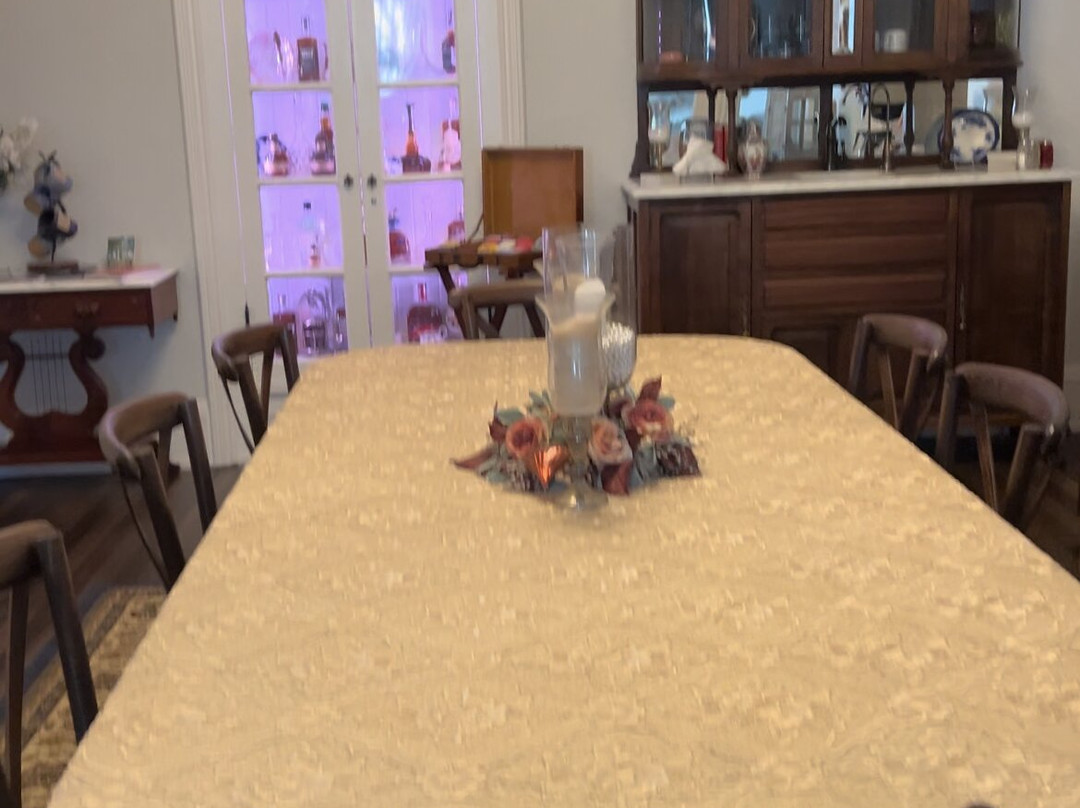 Belle Louise Historic Bed & Breakfast主图