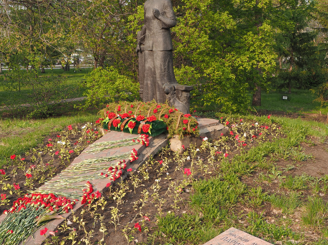 Monument A.A. Larionova-鄂木斯克必去景点