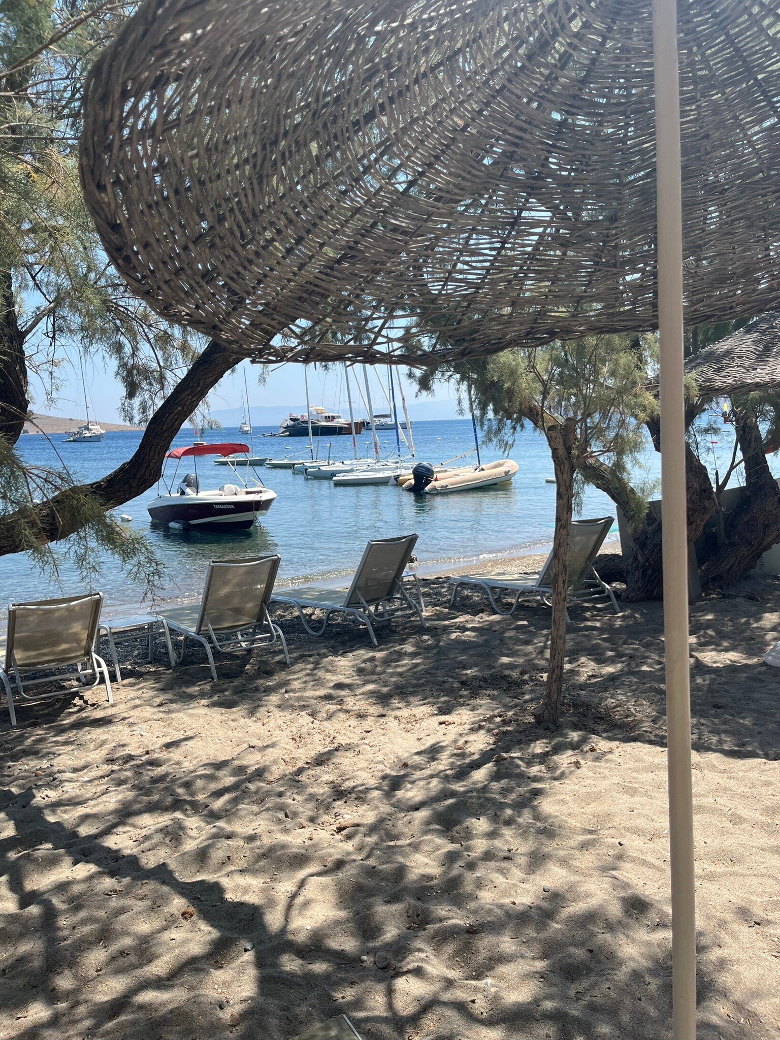 Tamarisk Beach Hotel-官方
